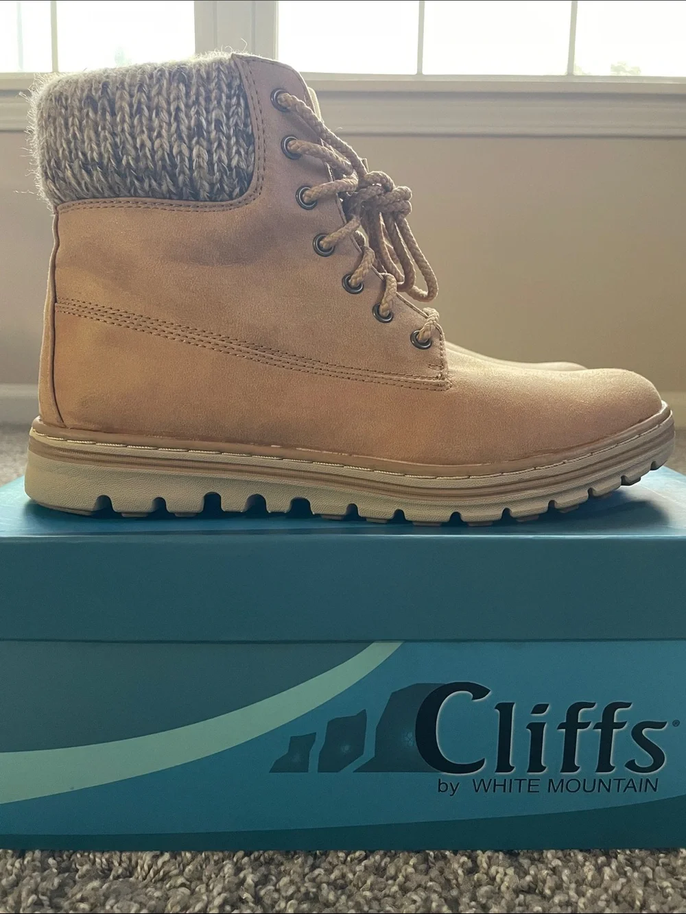 White Mountain women boot